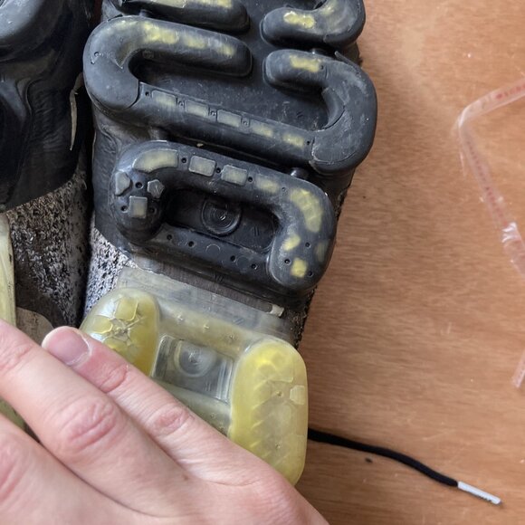 Nike Air VaporMax Flyknit 2 Orca 2019 942842-016 Mens Size 11  Defect read** - Picture 12 of 16